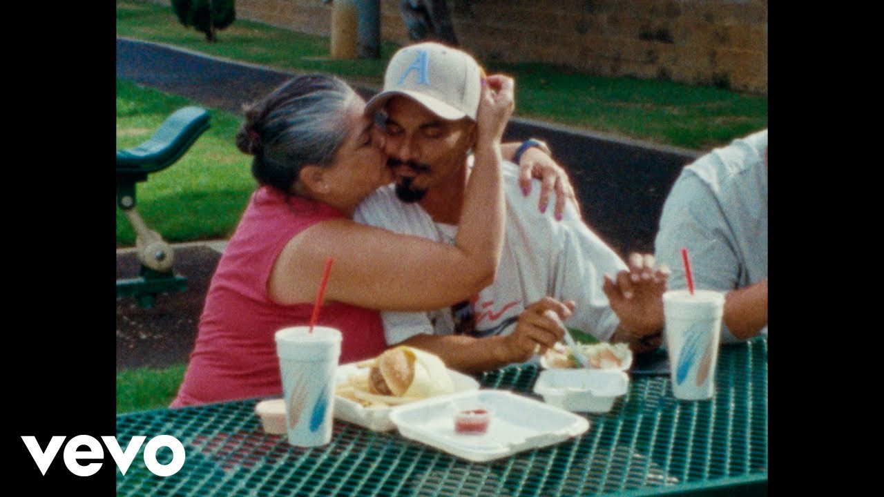 Becky G - POR UN AMOR (Visualizer (KELSO MARKET - ESQUINA))