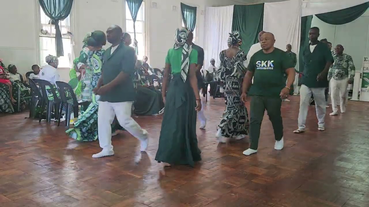 DEFILE PAROISE CAPE TOWN 