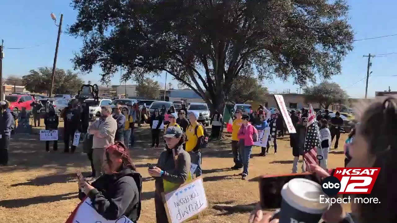 Protesters gather in Dilley to march to immigration detention center
