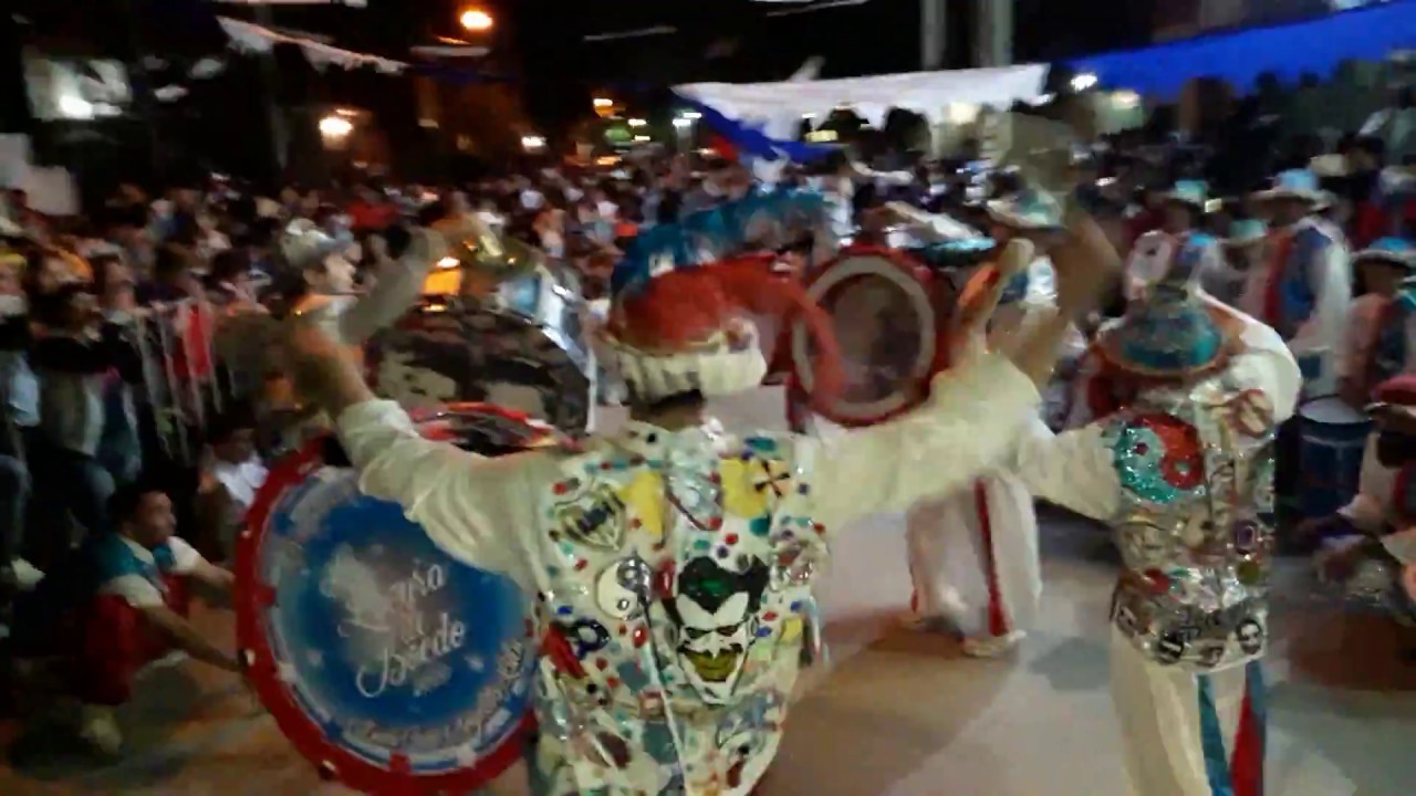 Centro Murga La Locura De Boedo- LOS MALEDUCADOS DEL BOMBO CON PLATILLO!