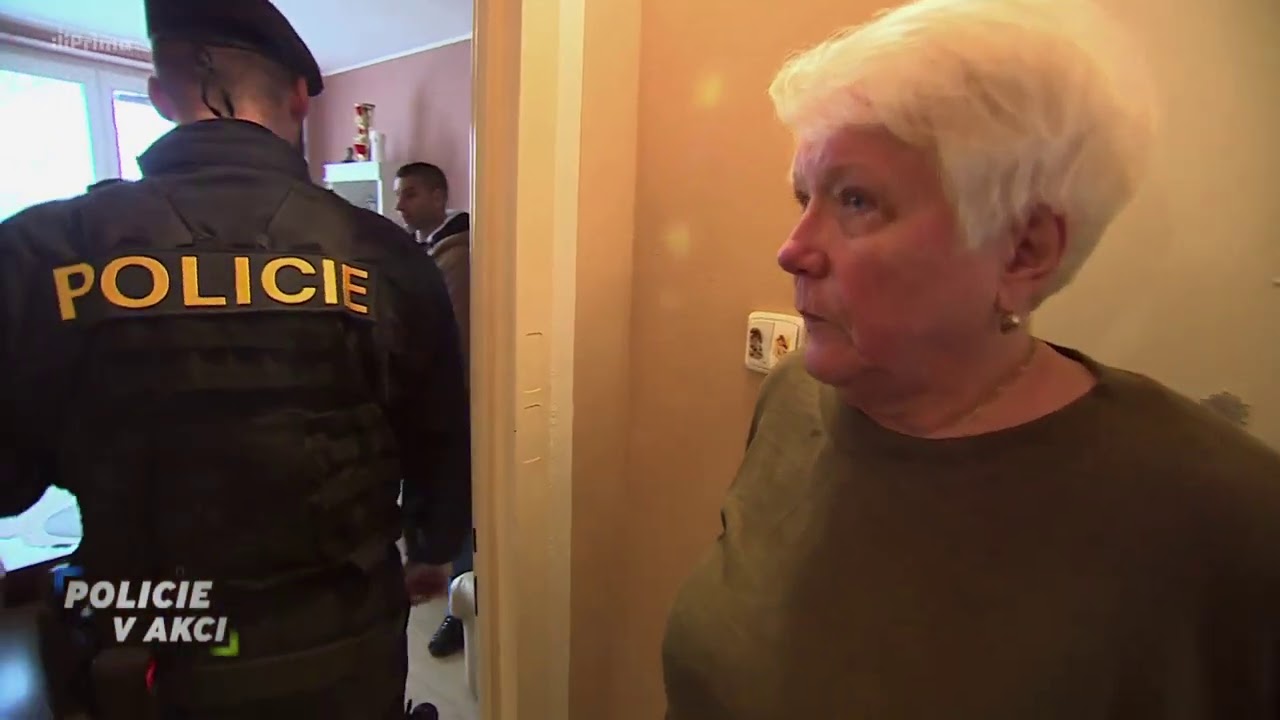 Policie v akci IV 22 - rodinné spory, nevyzvednuté dítě ze školky, přepadená důchodkyně