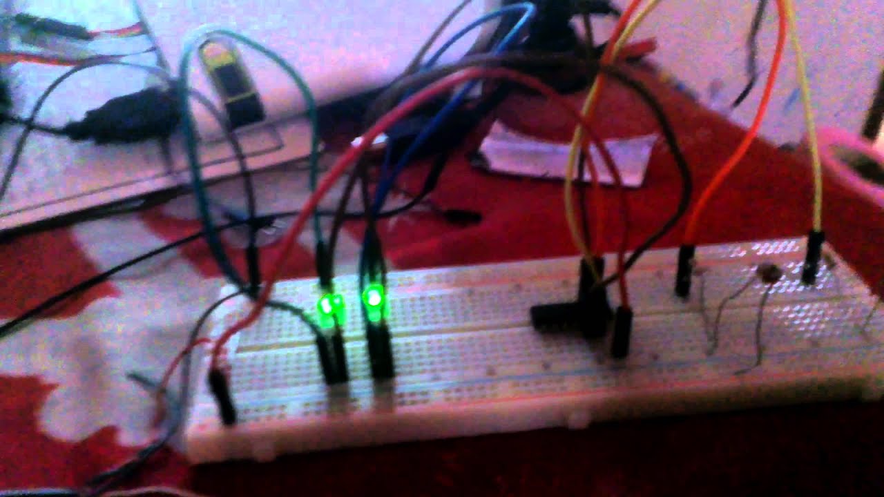 7404 IC and LDR: LED on in dark