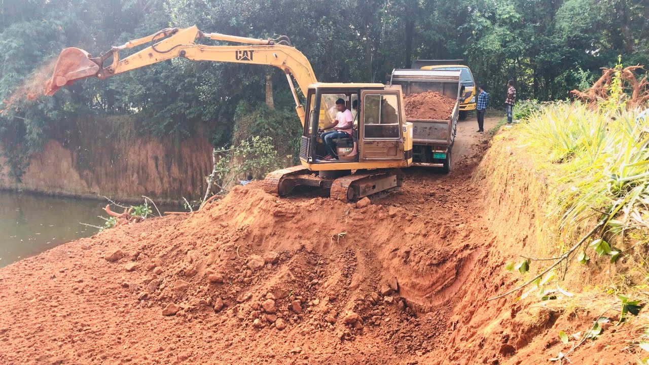 Cat E70B Excavator part 03
