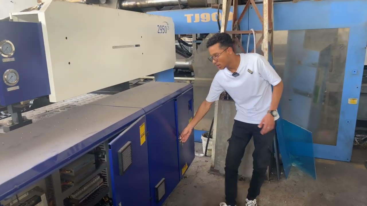Used injection molding machine from China