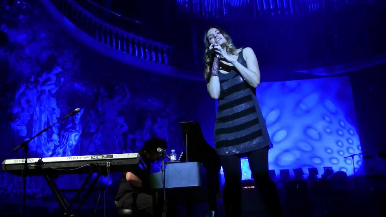 JUEVES - La Oreja de Van Gogh (08/02/12 Palau de la Música Catalana Barcelona) [HD]