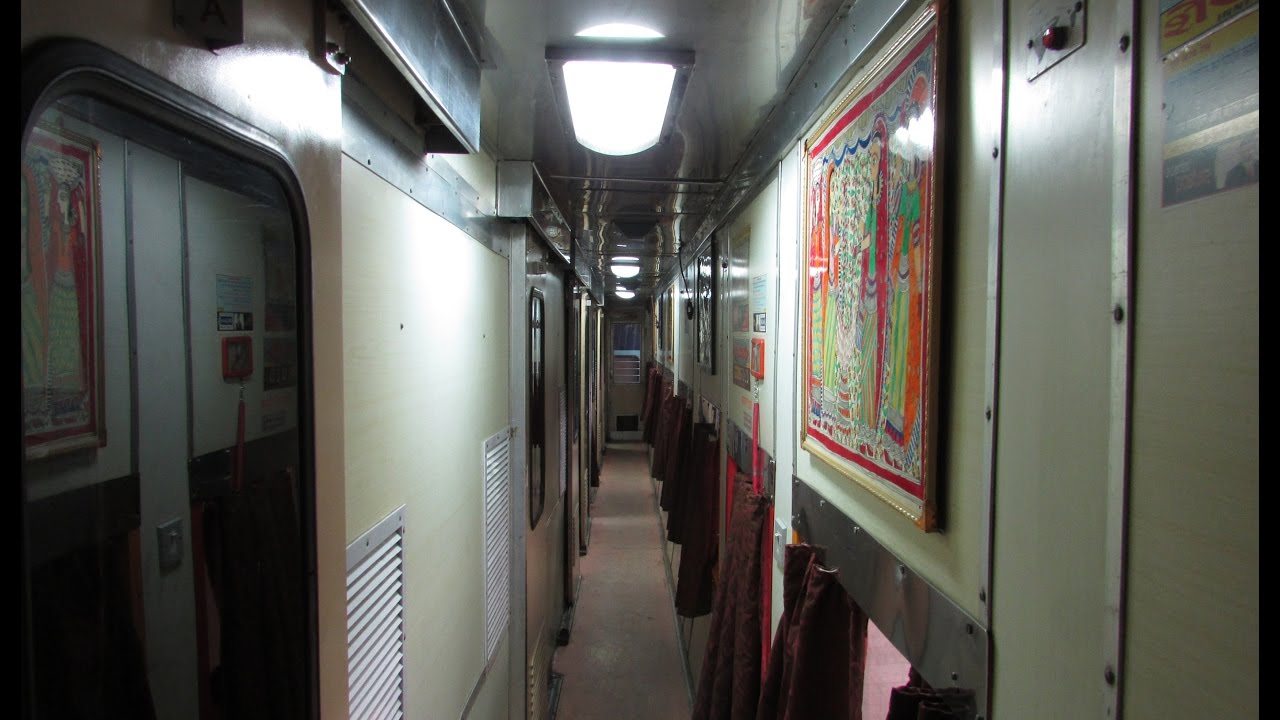 FIRST AC Interior of 2007 made coach in VAISHALI Super Fast Express!