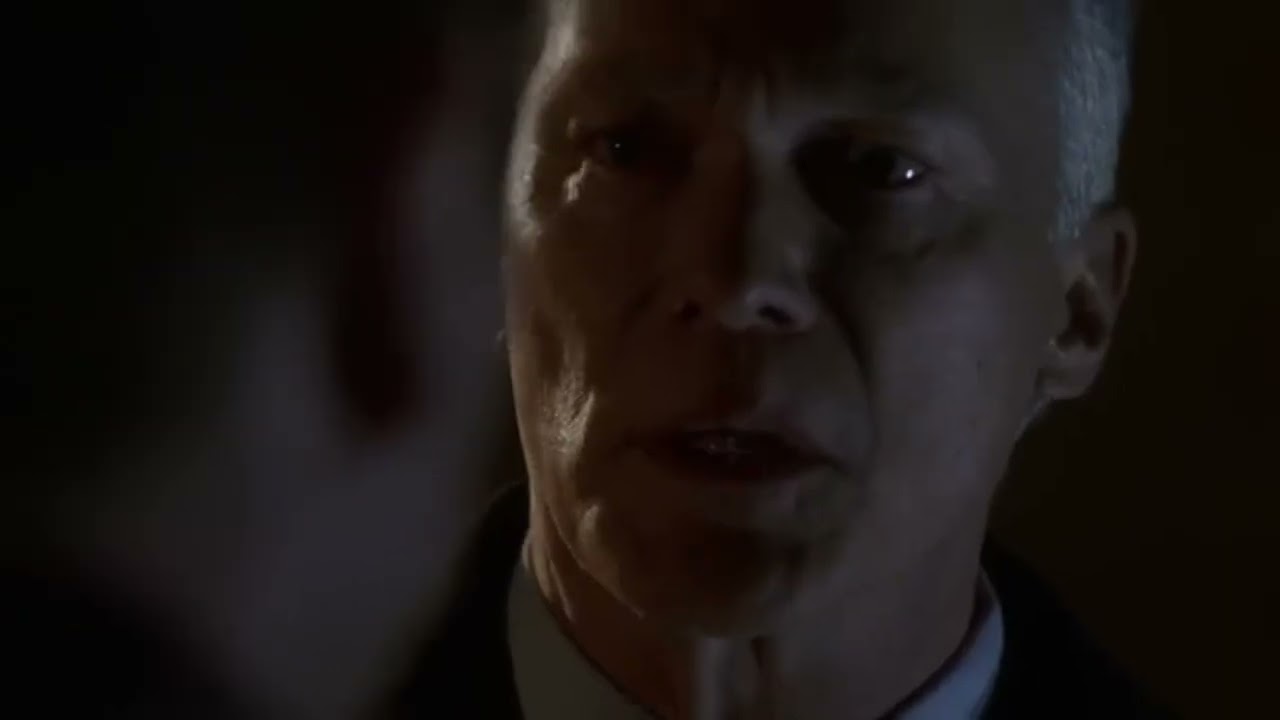 24 (2001&ndash;2010) Day 5: 12:00 a.m.-1:00 a.m. Jack ask Bill for help to hide Wayne