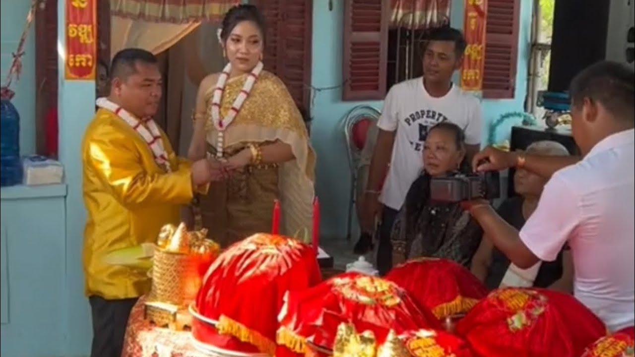 ពិធីហែរជំនូនសង្កត់រោងជ័យរបស់បងប្អូនខ្មែរក្រោមថ្ងៃទី១ នៅភូមិខេត្តឃ្លាំងកម្ពុជាក្រោម #ខ្មែរក្រោម #EP34
