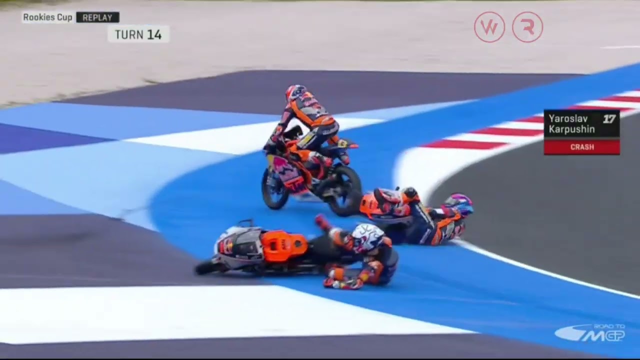 Momen Veda Ega Crash di Race 1 Redbull Rookies Misano San Marino