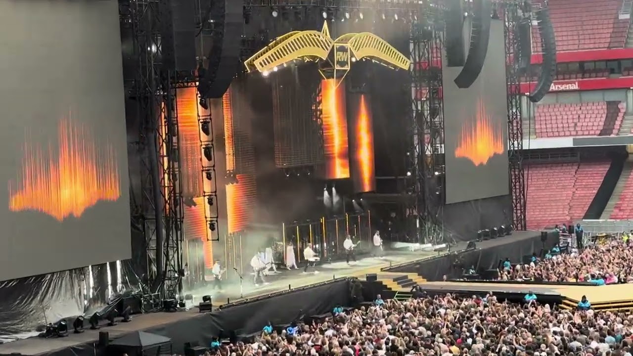 Robbie Williams - Britpop - Live - 06.06.2025 - Intro