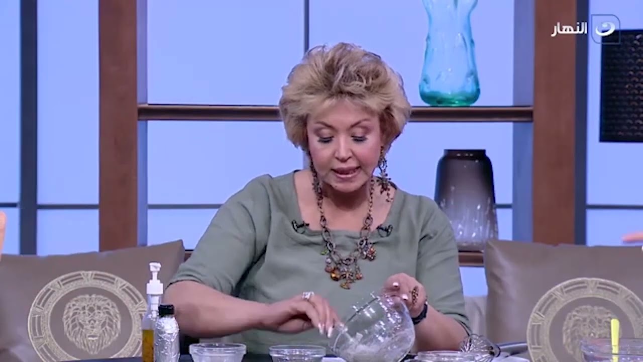 خبيرة التجميل آبي لندن مع الستات - ماسكات سريعة وطبيعية للسيدة العاملة 👌