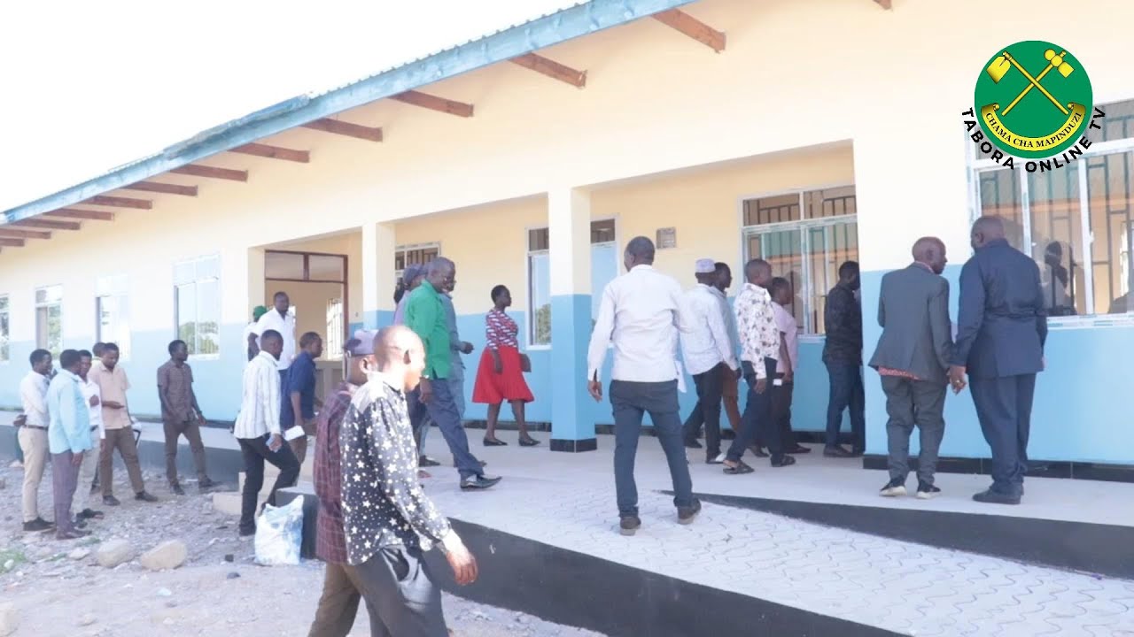 HALMASHAURI YA KALIUA KUTOA MOTISHA KWA WATUMISHI WANAOSIMAMIA MIRADI VIZURI