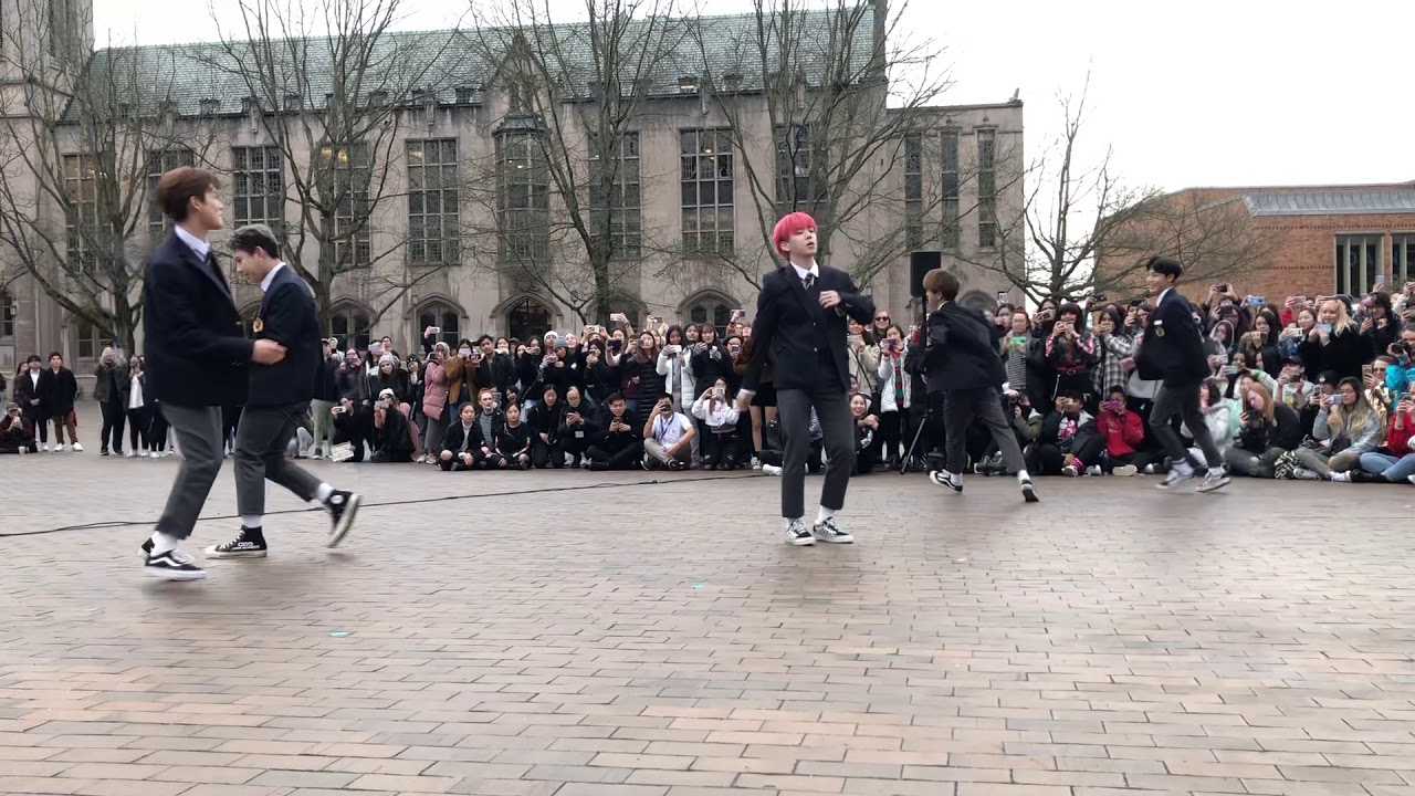 ACE busking Seattle - Intro & Undercover