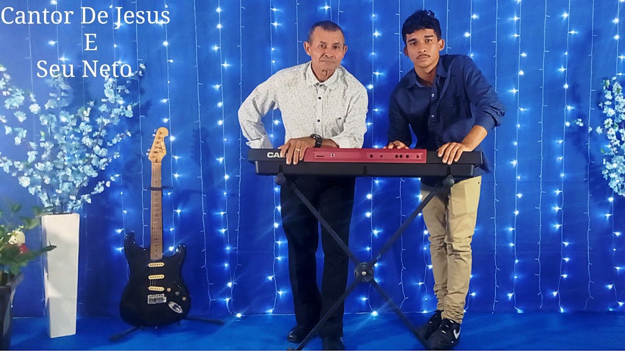 De Joelho &eacute; bem melhor 🎶 ( Cantor De Jesus e Seu Neto)