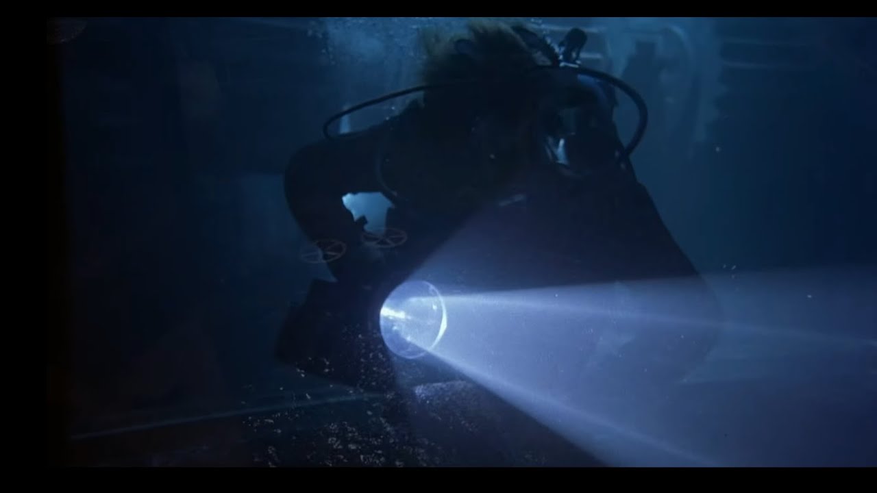 Maxa beam Searchlight in Tv and movies