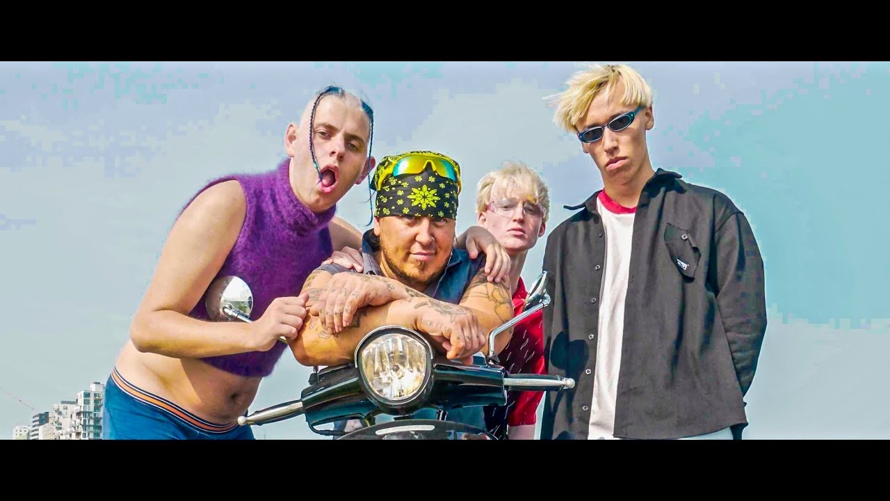 Albert Dyrlund - Vafler ft. Sidney Lee & Jesu Br&oslash;dre  [Official Video]