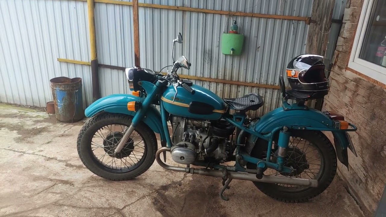 Мотоцикл урал про масла и бензин.