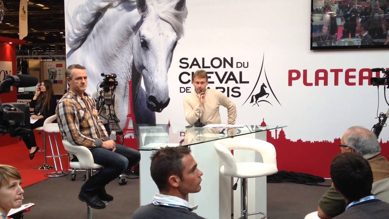 Salon du cheval PARIS 2013 , ramasse crottin