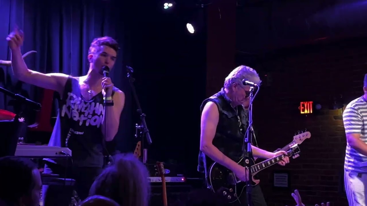Hungry Like the Wolf 🐺 (Duran Duran) - Nite Wave Live at The Tractor Tavern in Seattle 8/12/2022