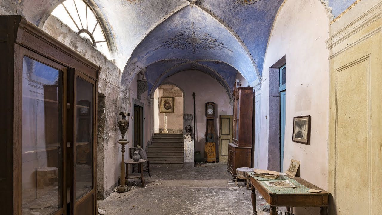 Urbex - Villa del Dentista - Exploring Abandoned Lost Places! - Photo Slideshow