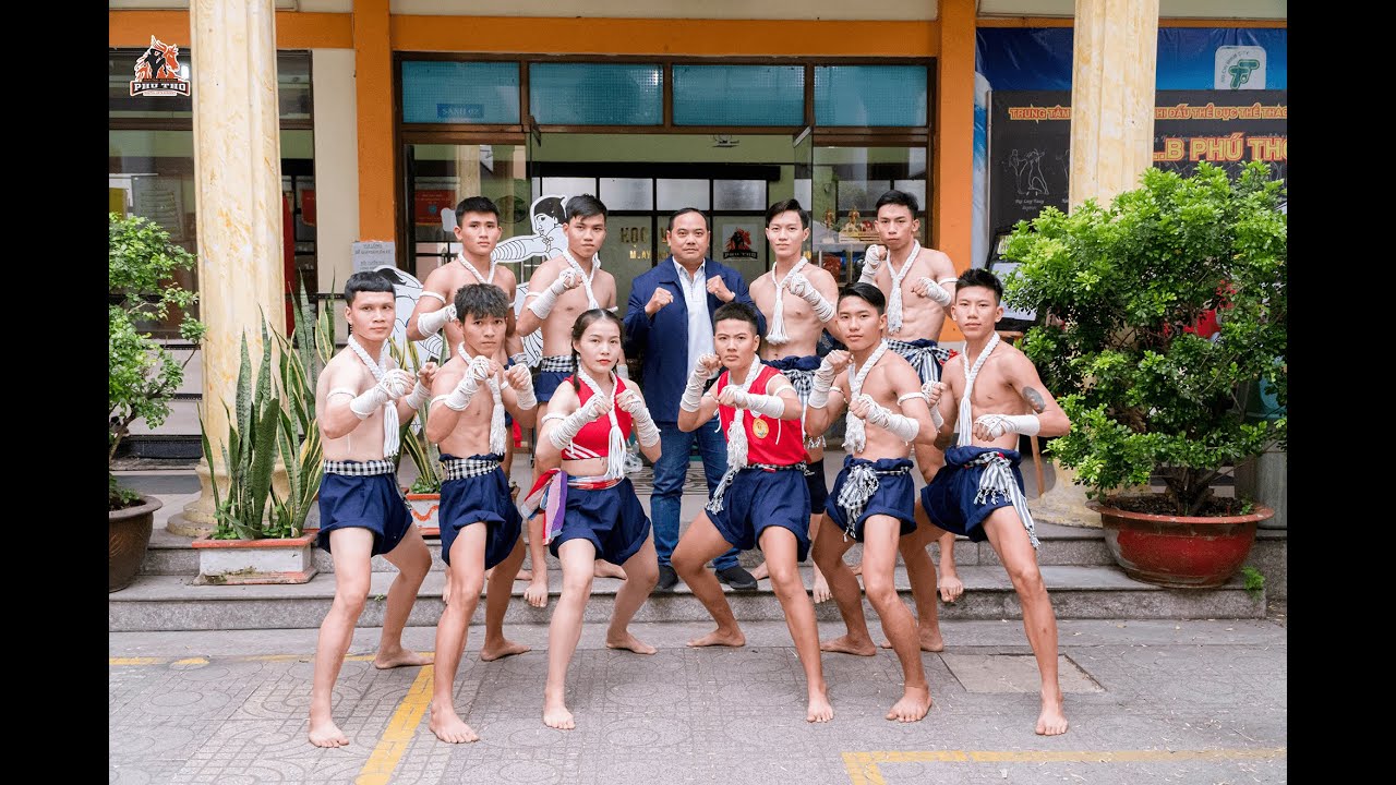 Đội Tuyển Muay Thái TPHCM Biểu Diễn tại Nhà Thi Đấu Phú Thọ