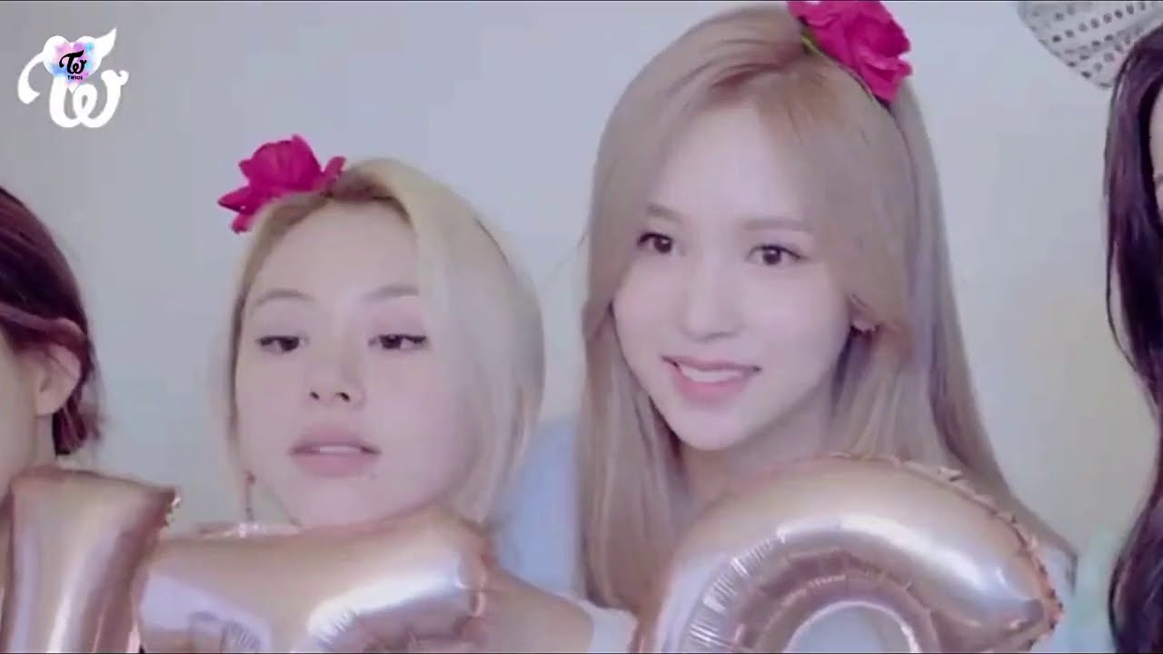 Michaeng Mina & Chaeyoung can’t hide their feelings | part 2 💖🐯💞🐧💖