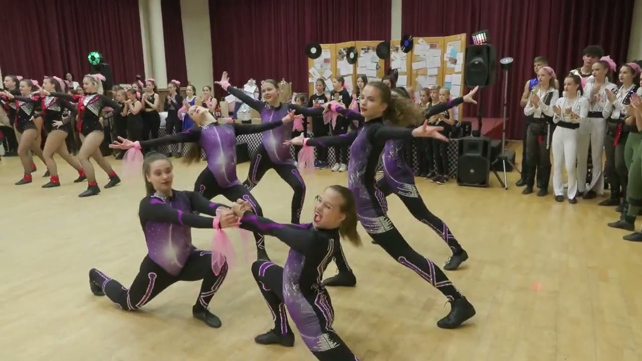 Eötvös bál fellépés Grease 2024.04.27. B-Cool