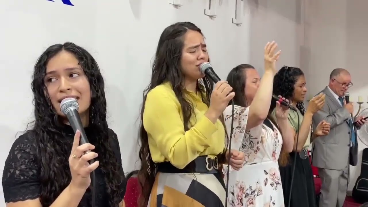 Coros Alábenle y Yo soy tu Dios - Cruzada de Poder Santiago, Chile.