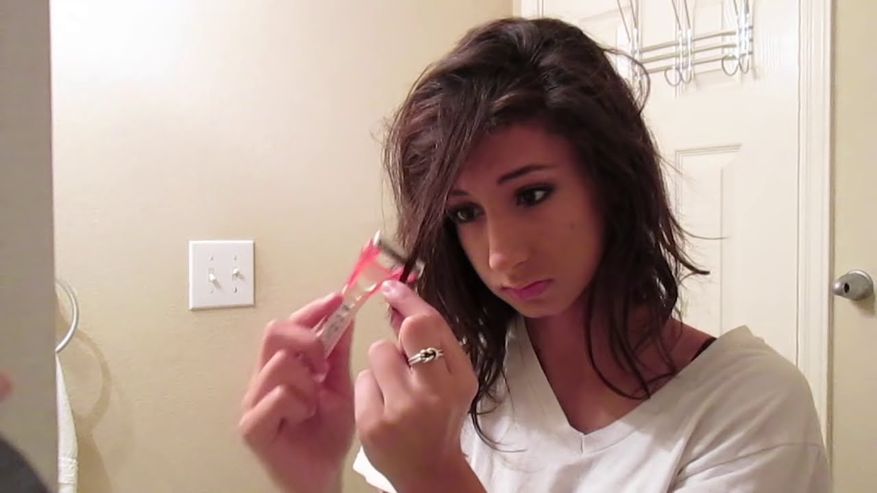 How To Layer Your Hair At Home