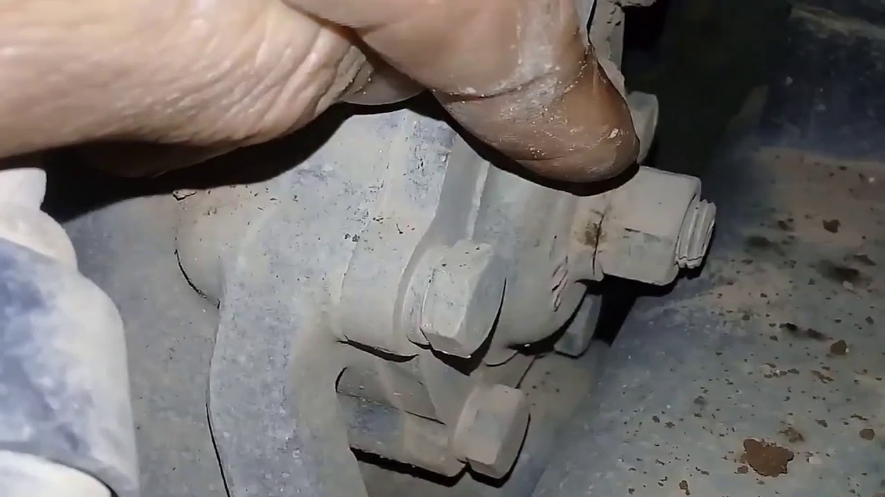 Cách điều chỉnh độ rơ tay lái