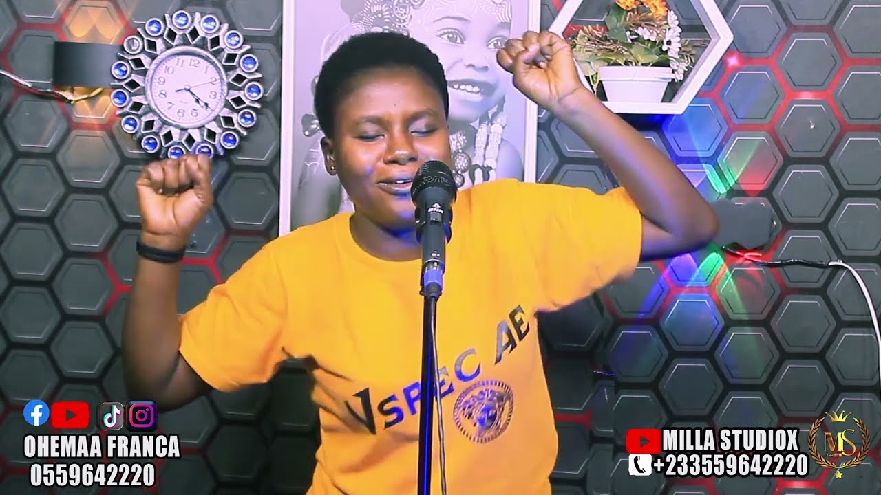 OMG THIS LADY IS VERY TALENTED PLEASE SUBSCRIBE