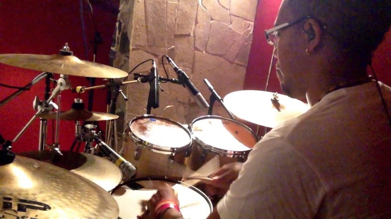 Ronald Tulle - Tjenbéy (drumcam)