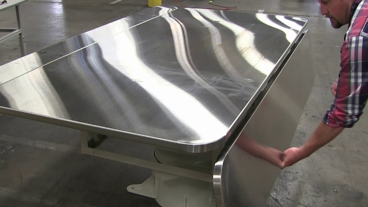 Syd Ren Swivel Build-up Table