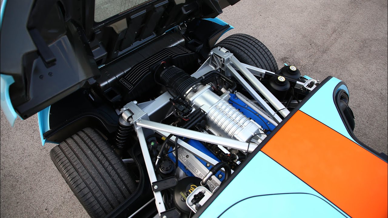 Start up and Engine Bay / 2006 Ford GT Heritage 