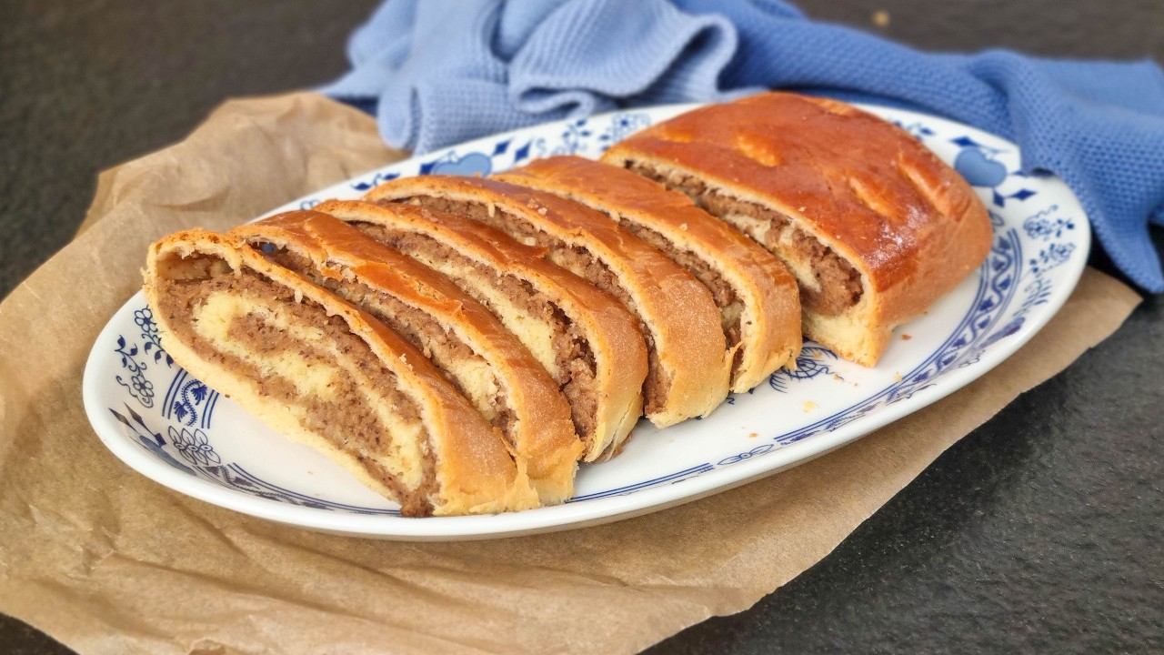 Burgenländischer Nussstrudel | Klassisches Rezept | GuteKueche.at