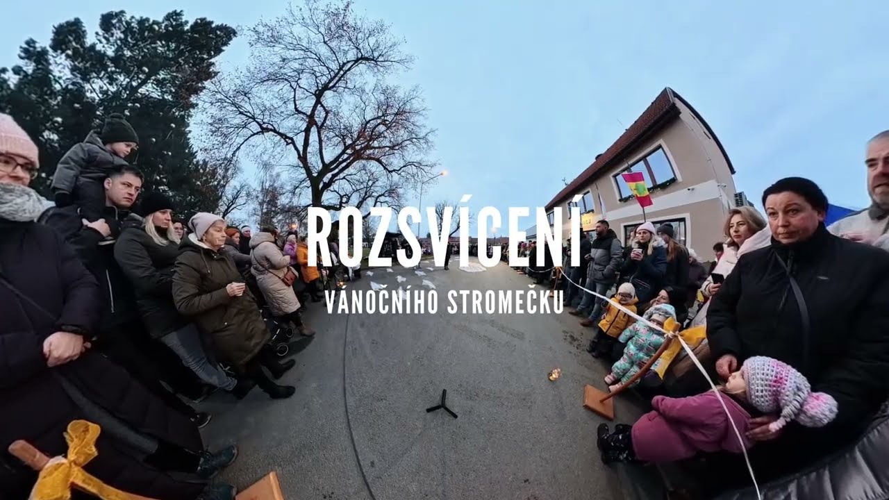 Rozsv&iacute;cen&iacute; v&aacute;nočn&iacute;ho stromečku | Doubravice n. Svitavou 2025