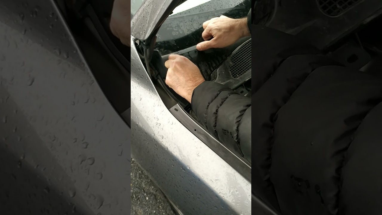 FLUENCE VE MEGANE 3 ÖN IZGARA SÖKÜMÜ