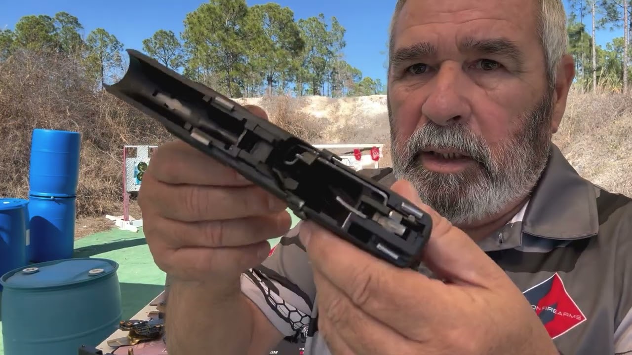 Glock 44 porque se rompio la aguja percutora