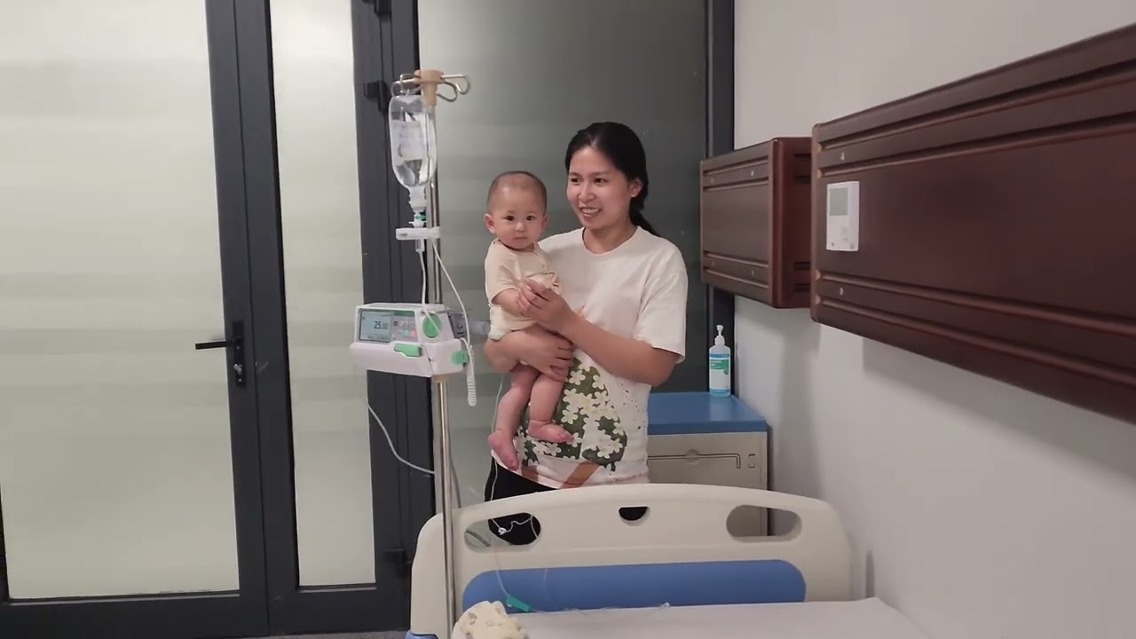 Cả nhà yêu em