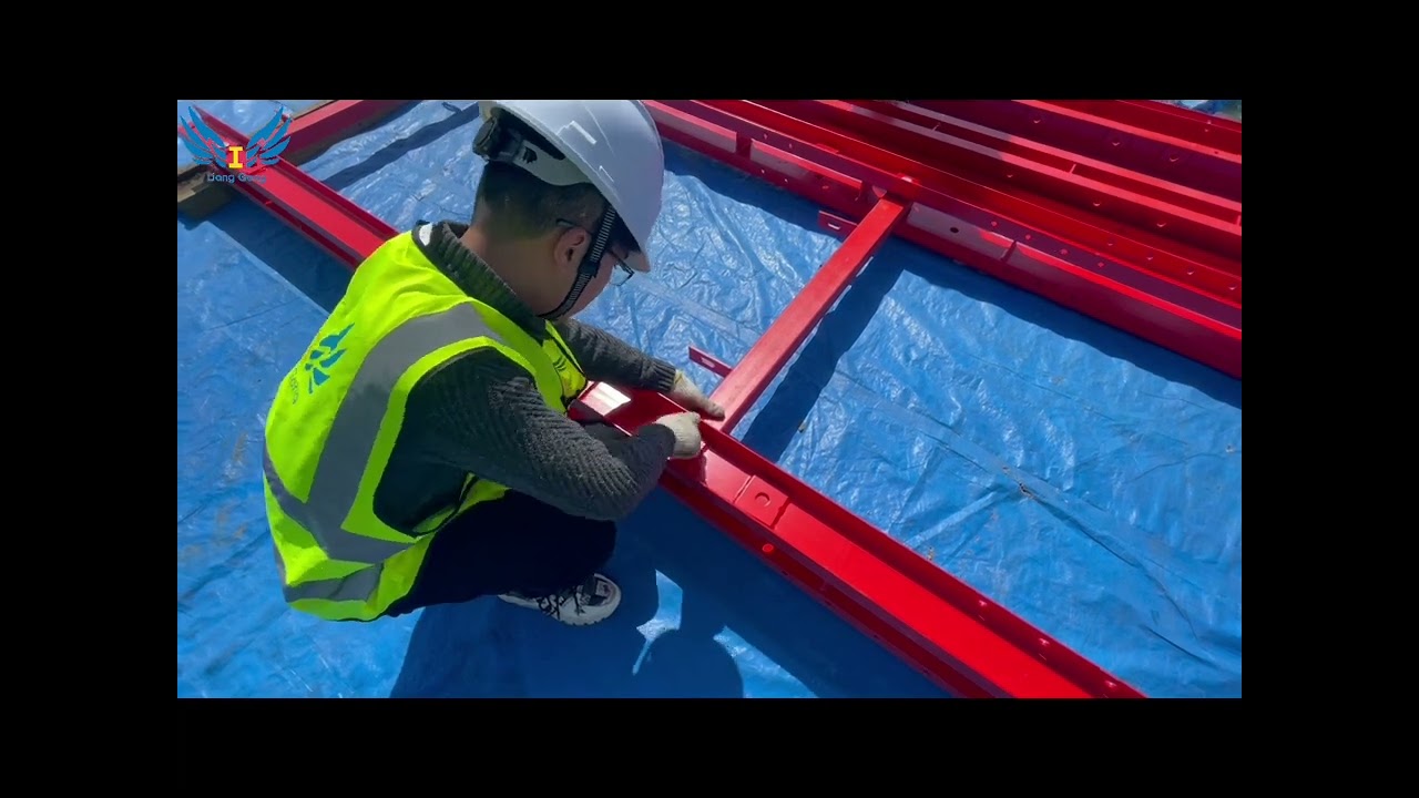 LIANGGONG  Assembly of Hydraulic Climbing Formwork