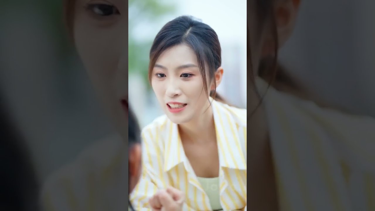 Pauvre fille chante pour gagner de l'argent et sauver sa fille malade PDG est tombé amoureux d'elle！