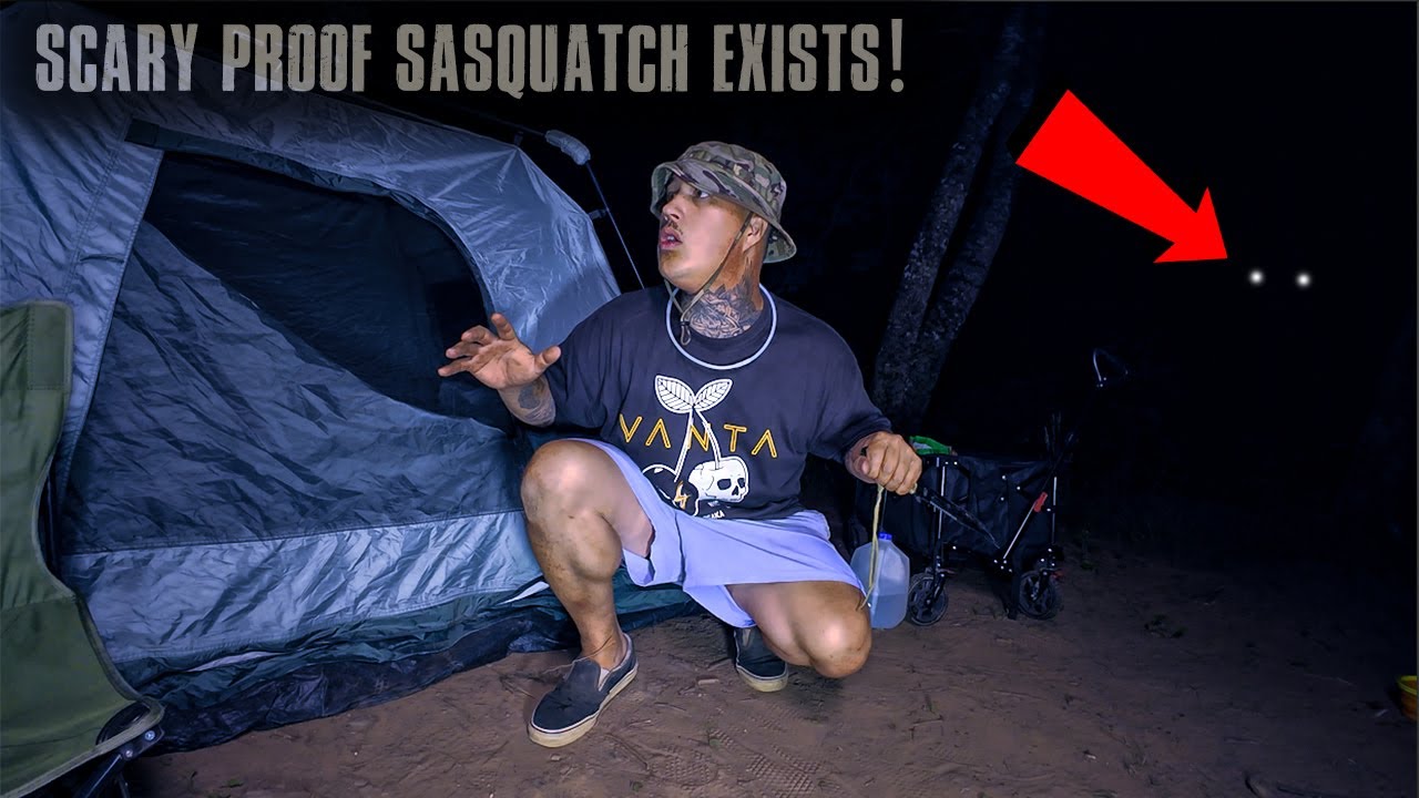 (IT FOLLOWED MY CAMP!) My CAMP Was CIRCLED BY DANGEROUS CRYPTIDS In HAUNTED FOREST