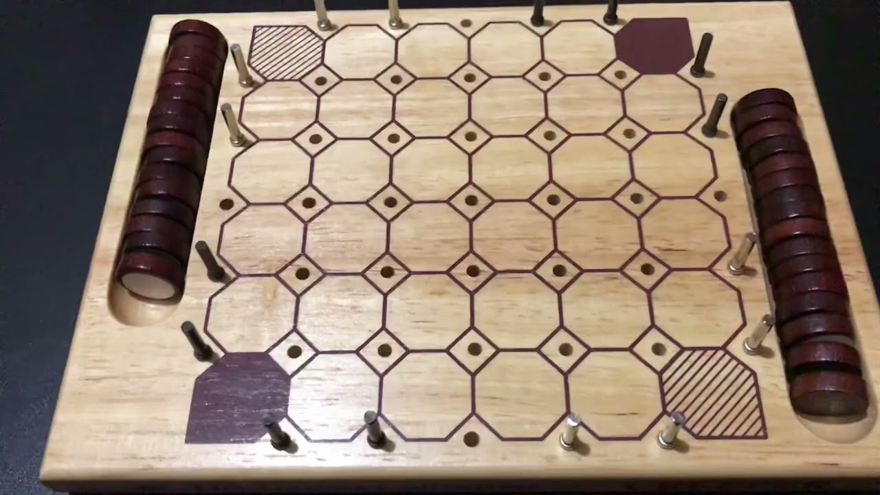 Creeper. Fun little abstract game from 2002