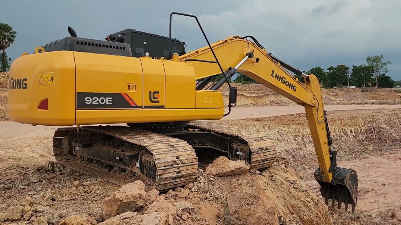 EXCAVATOR LIUGONG |รถขุดใหม่ 🇹🇭