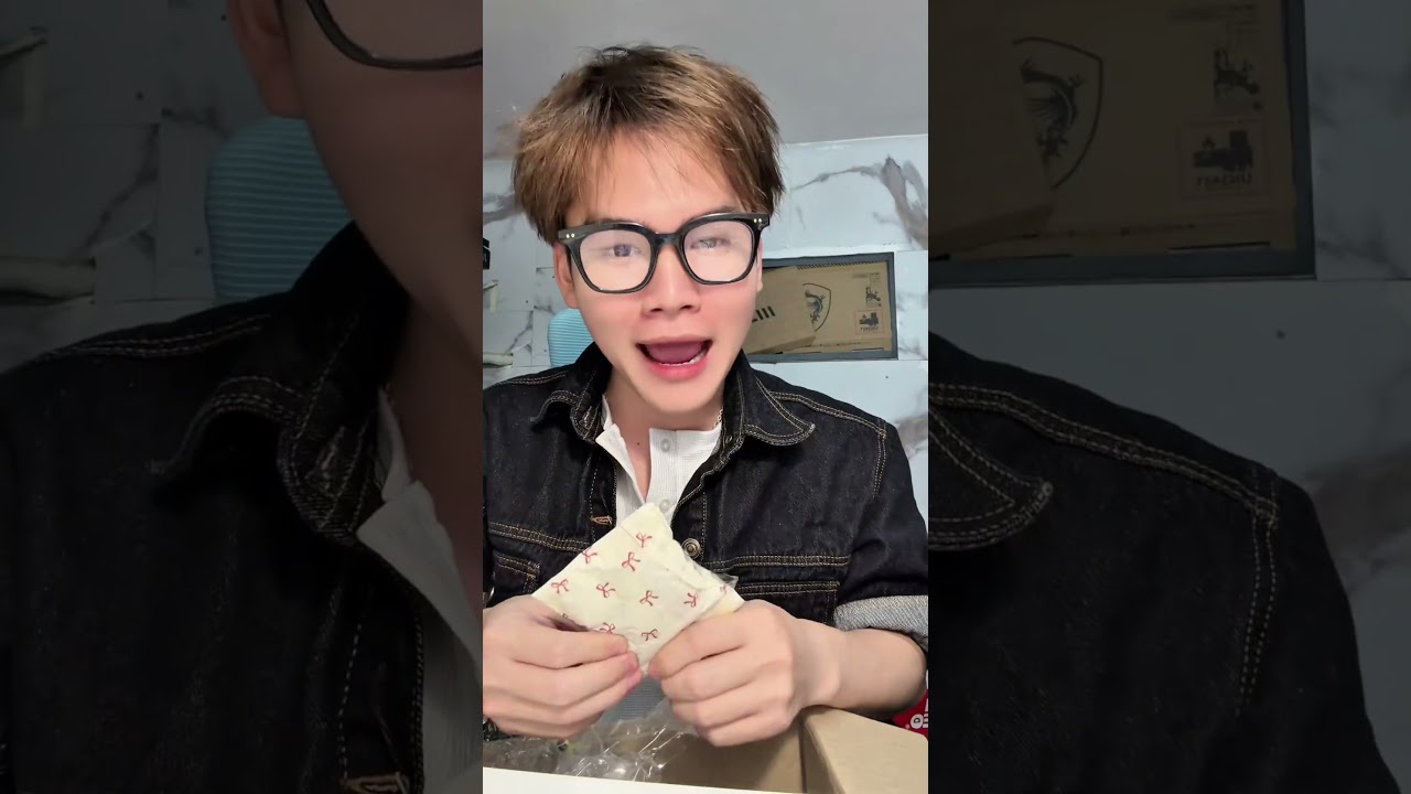 Cem nhận qu&agrave; của anh Jeeker...! #cem #freefire #khobaufreefire