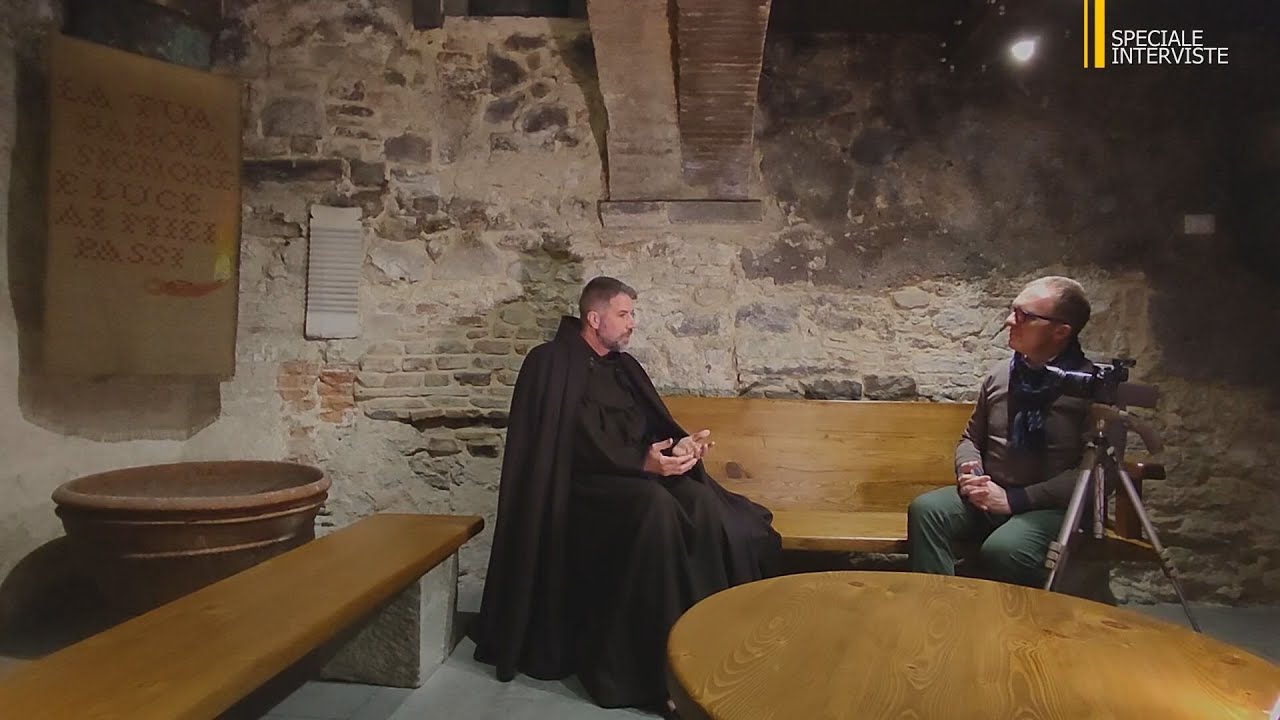 San Francesco contempla il Cristo crocifisso fino alle Stimmate [Speciale Interviste 2023/24]