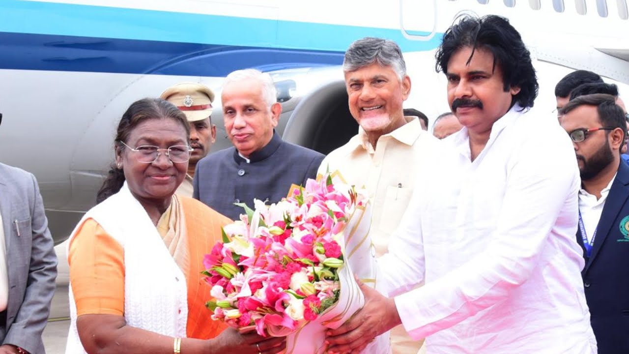 Sri Pawan Kalyan Welcomes Hon'ble President of India Smt. Droupadi Murmu at Gannavaram Airport