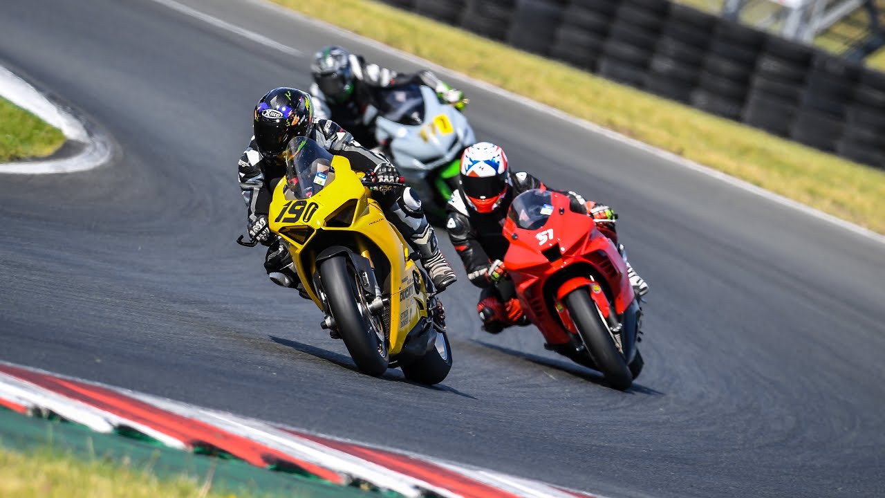 Oschersleben Onboard Motorrad Race Motomonster 07.08.22 // Ducati Panigale V4S