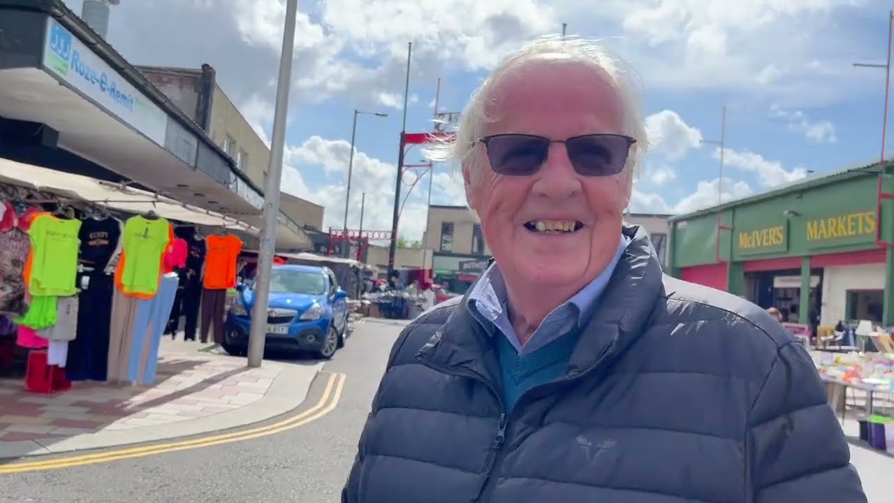 'Back To The Barras' - a wander round the world famous Glasgow Barras, 50 years on!