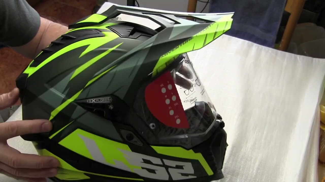 Шлем кроссовый эндуро  LS2 MX701 EXPLORER SPIRE Matt Green H Vis Yellow очень достойно